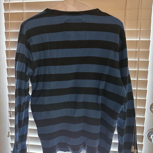 American Eagle Outfitters Blue and Black Long Sleeve Tee - Picture 2 of 3